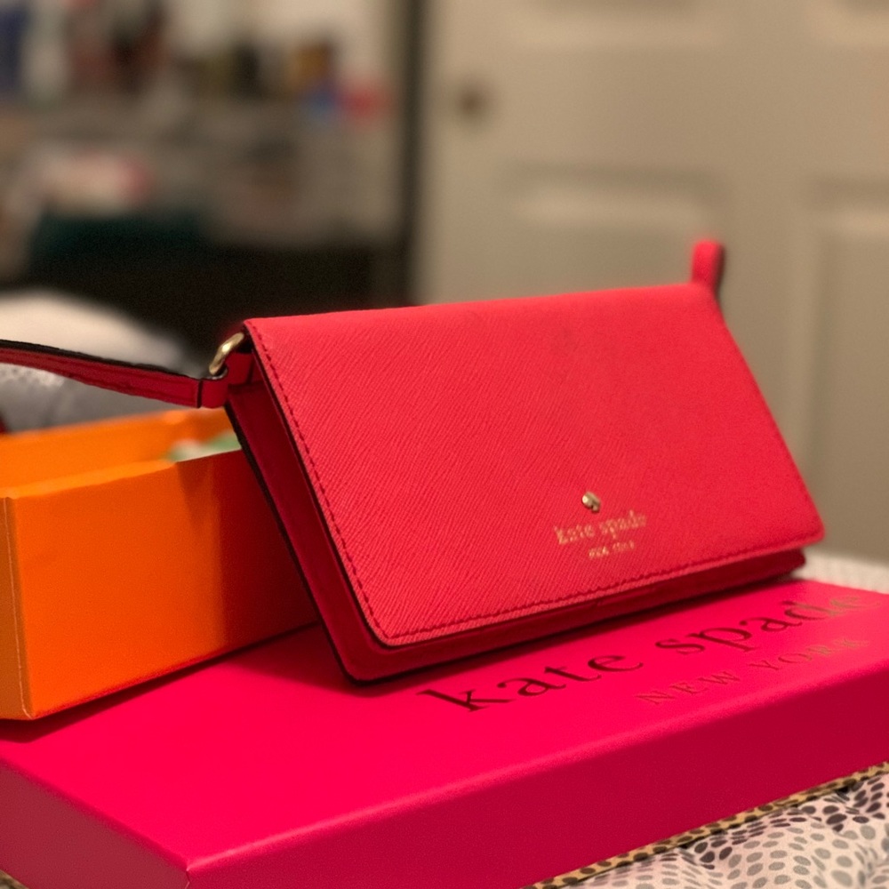 KATE SPADE CROSS MINI BAGS ( USED )
